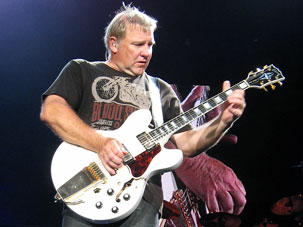 Alex Lifeson On Remixing "Vapor Trails"